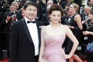 “傲气张狂”的袁立，为什么走到了今天这一步？