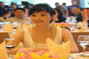 “傲气张狂”的袁立，为什么走到了今天这一步？