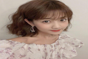 都半年没有收入了，可是李艺彤为什么不去工厂打螺丝呢