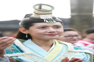 丈夫玩得花，39岁高龄冒险生子，秋瓷炫为什么不愿意离婚？