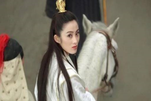 与王祖贤并称香港“四大尤物”，都别骚扰过，为何独独她没人敢碰？