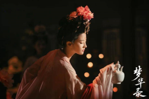 经典港剧布景不能细看，为何观众不以为然，还吐槽新剧抠图